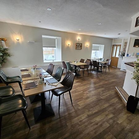 The White Swan Inn Lowick  Екстериор снимка