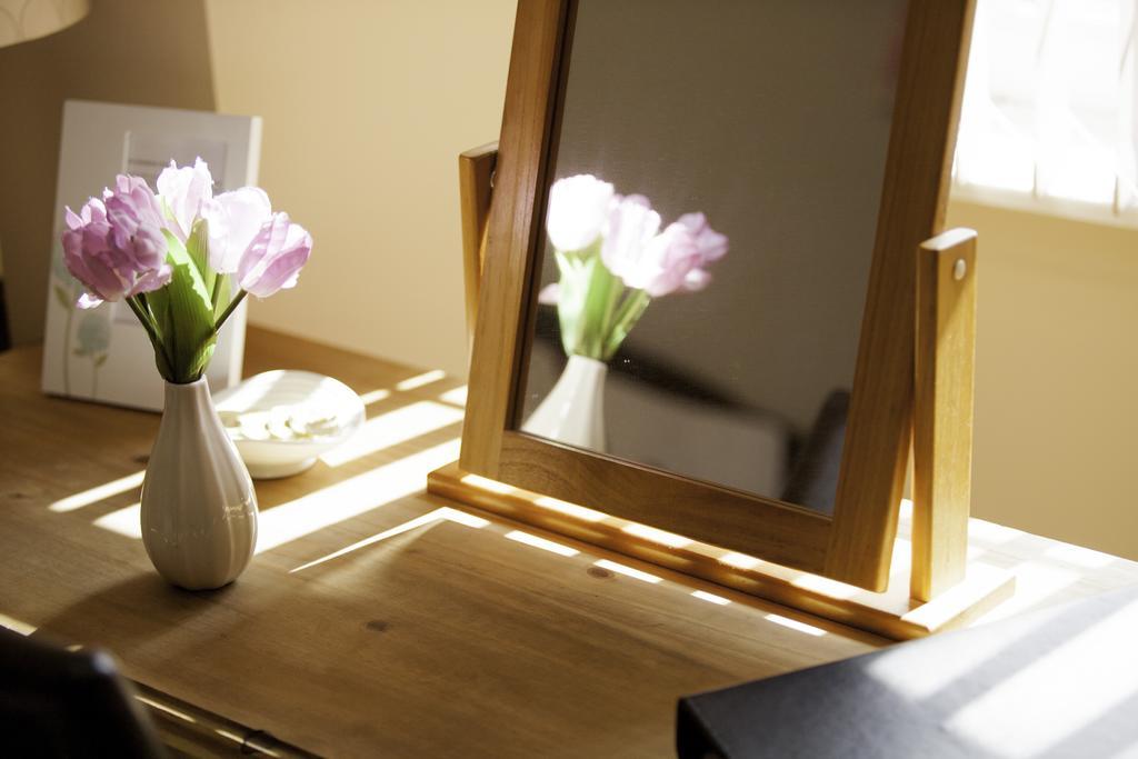 The White Swan Inn Lowick  Стая снимка