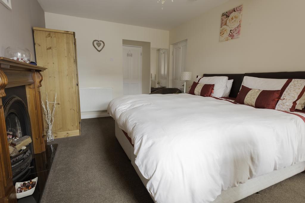 The White Swan Inn Lowick  Стая снимка